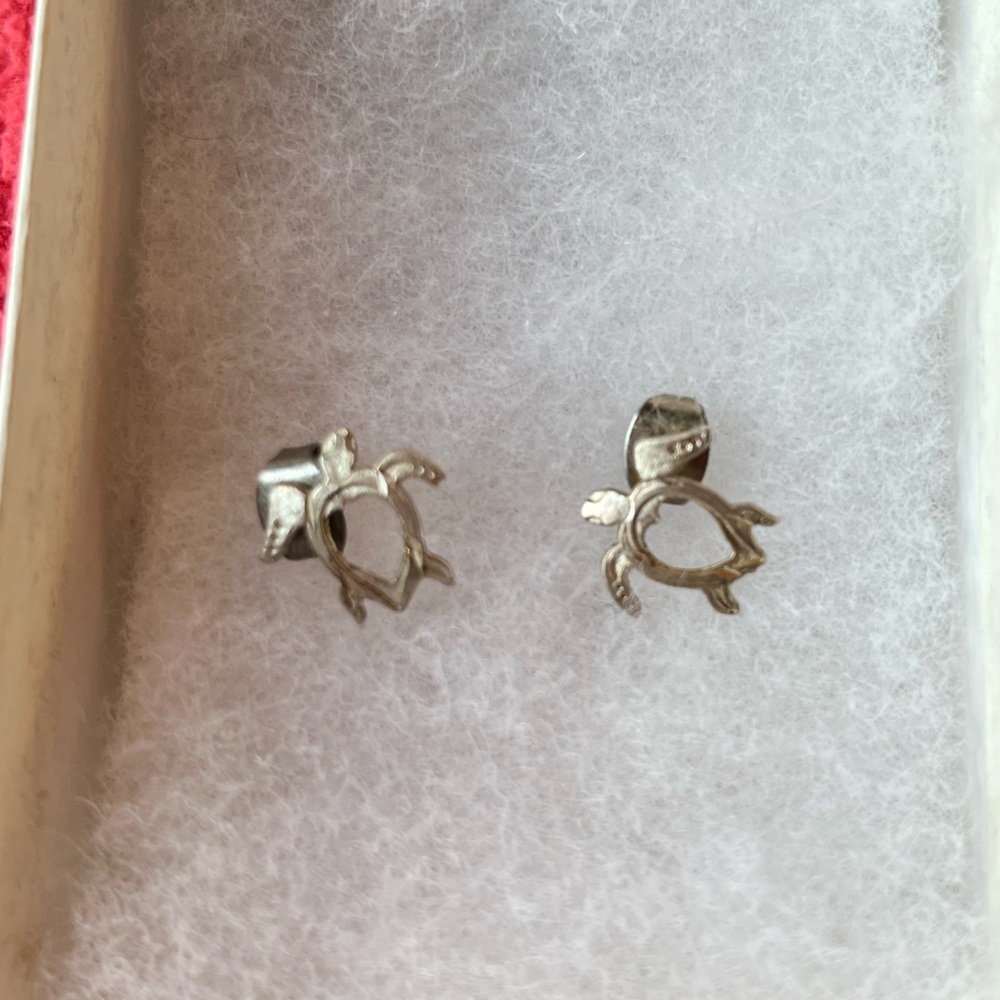 Sterling Silver Turtle (“Honu”) Earrings